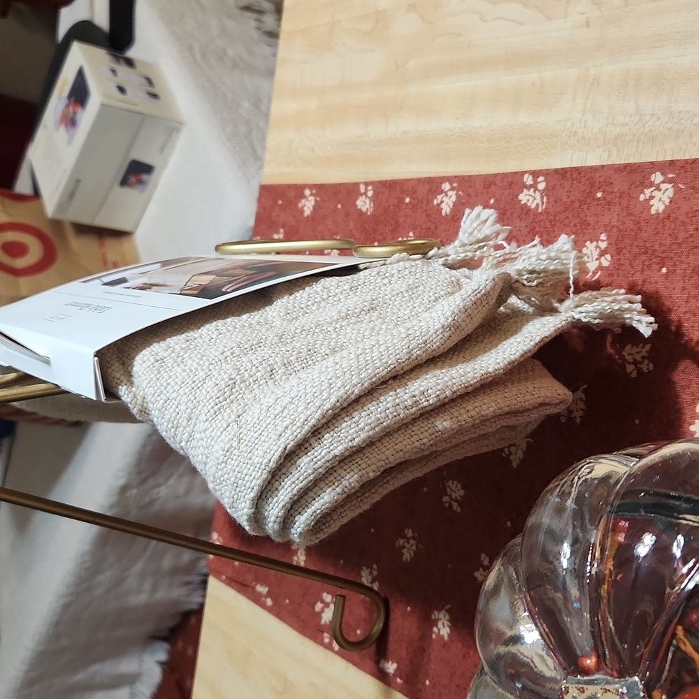 Threshold Table Runner - Picture 7 of 12